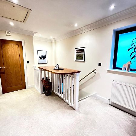 דירות קינגסטון אפון תמז Modern And Cozy 2-Guest Flat With Gated Parking מראה חיצוני תמונה